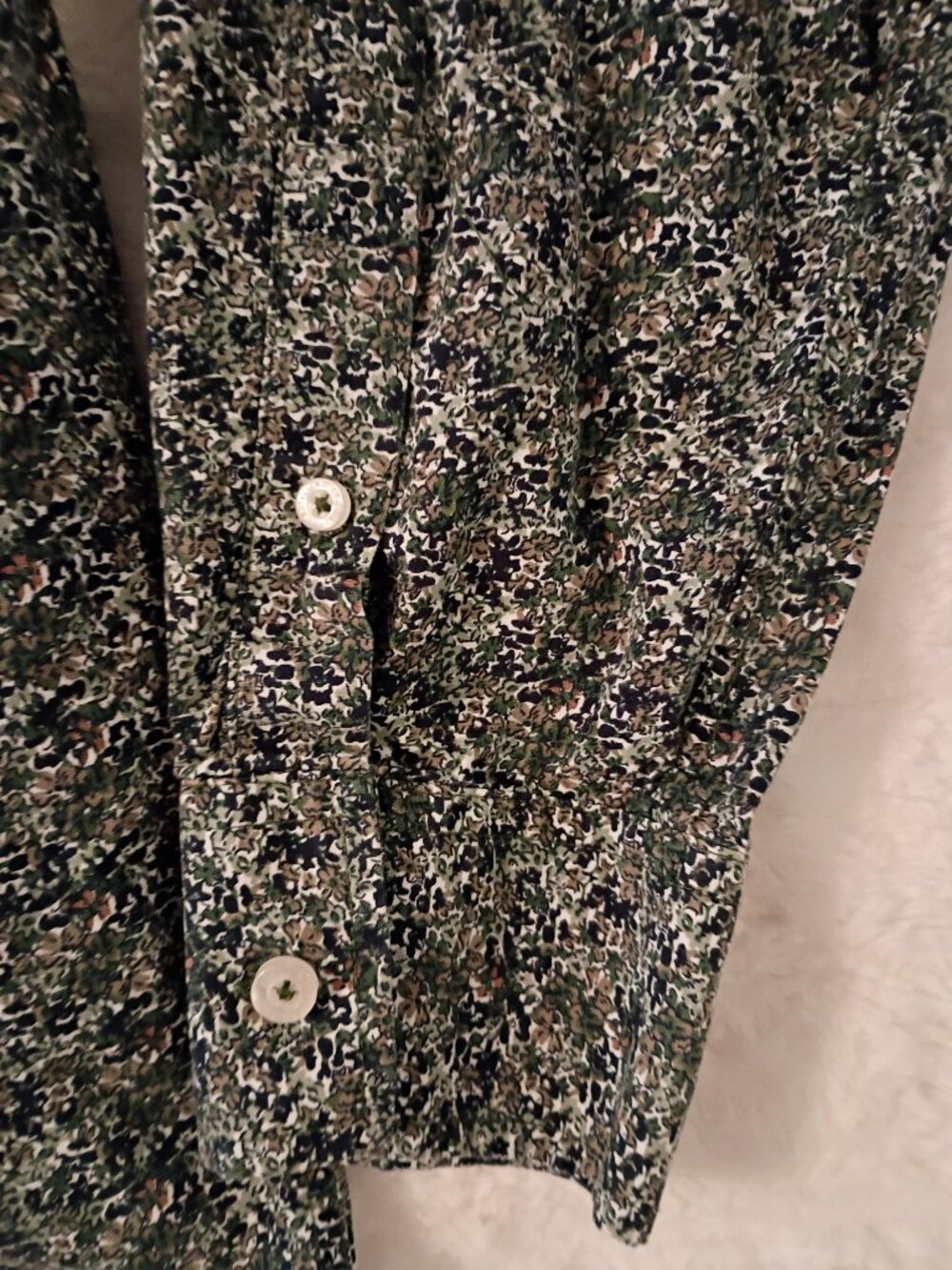 American Rag Floral Button Up - Picture 5 of 5
